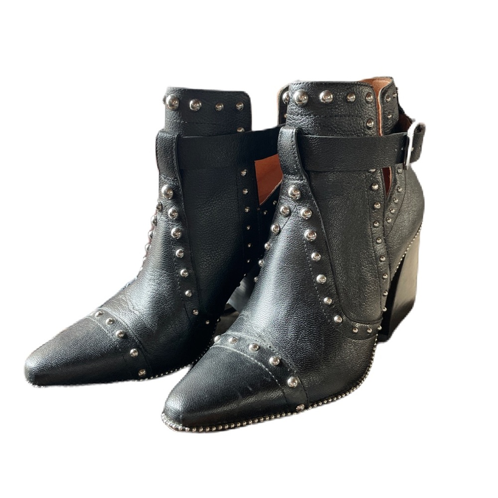 Antonio Melani Westley studded leather ankle booties  7.5